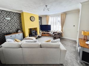 Lounge- click for photo gallery
